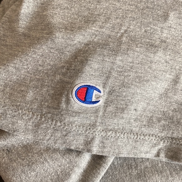 [L] Champion Short Sleeve T-shirt with Logo | Gray - Picture 5 of 5